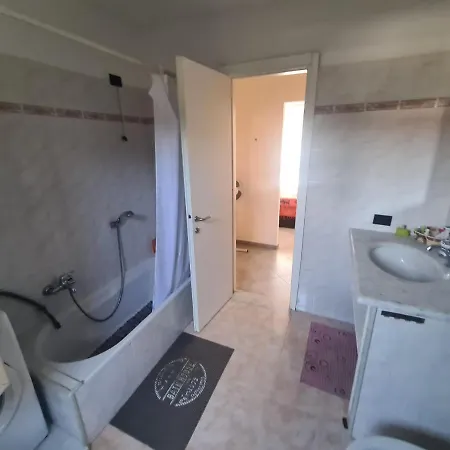 Babanhouse Fiumaretta 250m Dalla