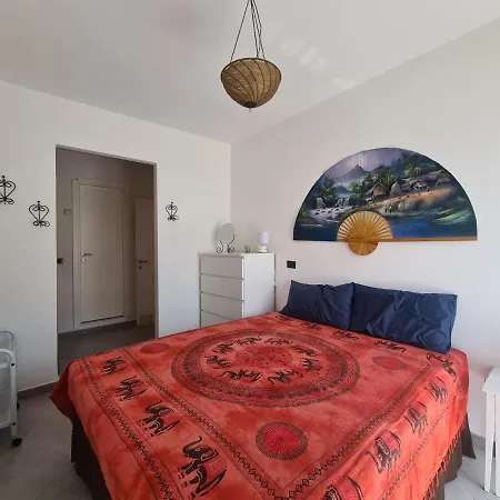Babanhouse Fiumaretta 250m Dalla *