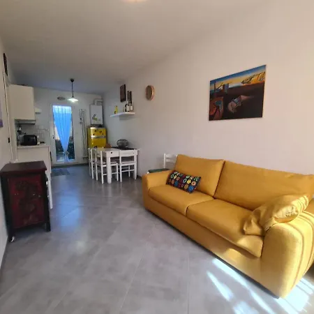 Apartment Babanhouse Fiumaretta 250m Dalla Fiumaretta di Ameglia